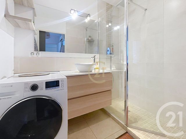 Appartement F3 &agrave; vendre - 3 pi&egrave;ces - 65,13 m2 - Le Cannet - 06 - PROVENCE-ALPES-COTE-D-AZUR