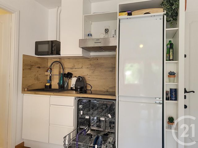 Appartement F2 &agrave; louer - 2 pi&egrave;ces - 26,10 m2 - Cannes La Bocca - 06 - PROVENCE-ALPES-COTE-D-AZUR