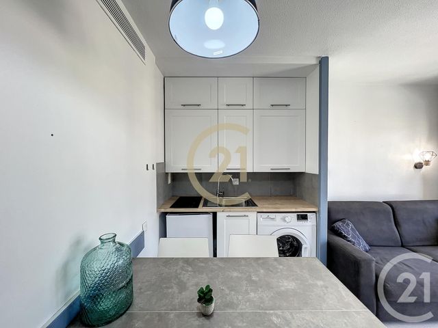 Appartement F2 &agrave; louer - 2 pi&egrave;ces - 25,32 m2 - Cannes La Bocca - 06 - PROVENCE-ALPES-COTE-D-AZUR