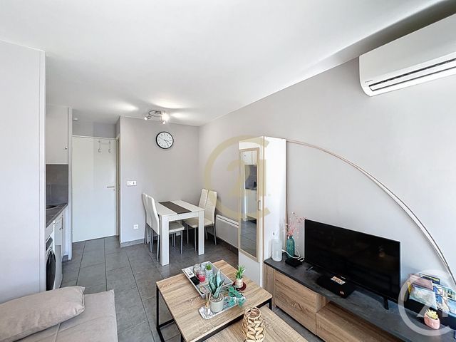 Appartement T2 &agrave; louer - 2 pi&egrave;ces - 22,15 m2 - Cannes La Bocca - 06 - PROVENCE-ALPES-COTE-D-AZUR