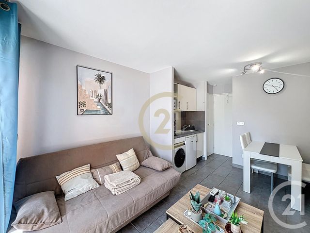 Appartement T2 &agrave; louer - 2 pi&egrave;ces - 22,15 m2 - Cannes La Bocca - 06 - PROVENCE-ALPES-COTE-D-AZUR
