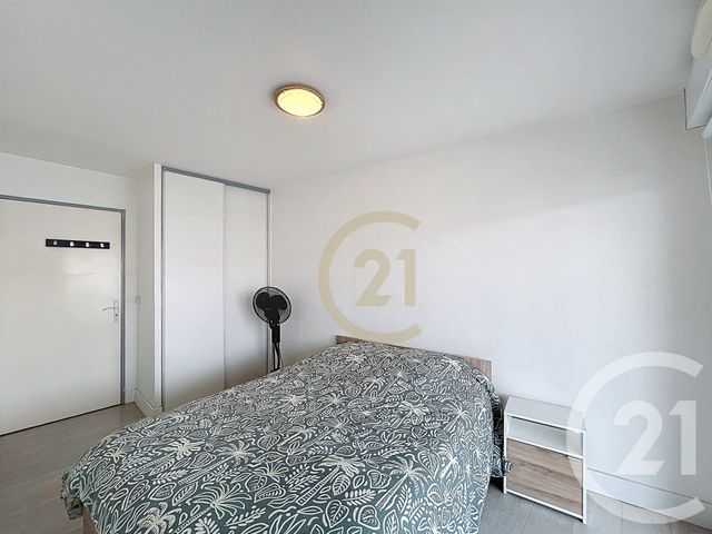 Appartement T2 &agrave; louer - 2 pi&egrave;ces - 41,68 m2 - Cannes La Bocca - 06 - PROVENCE-ALPES-COTE-D-AZUR