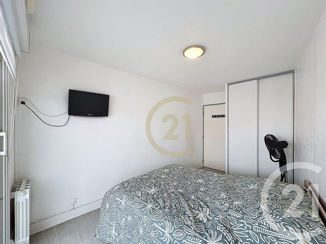 Appartement T2 &agrave; louer - 2 pi&egrave;ces - 41,68 m2 - Cannes La Bocca - 06 - PROVENCE-ALPES-COTE-D-AZUR