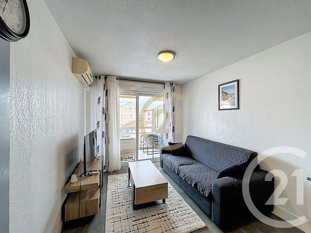 Appartement T2 &agrave; louer - 2 pi&egrave;ces - 41,68 m2 - Cannes La Bocca - 06 - PROVENCE-ALPES-COTE-D-AZUR