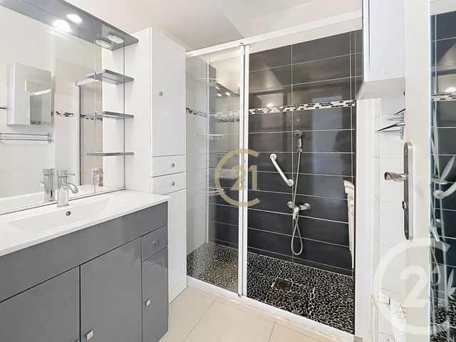 Appartement F3 &agrave; vendre - 3 pi&egrave;ces - 60,64 m2 - Cannes La Bocca - 06 - PROVENCE-ALPES-COTE-D-AZUR