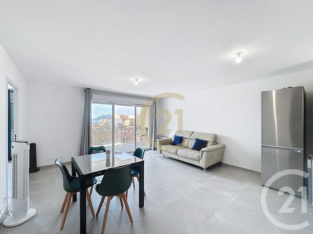 Appartement T2 &agrave; louer - 2 pi&egrave;ces - 49,44 m2 - Cannes La Bocca - 06 - PROVENCE-ALPES-COTE-D-AZUR