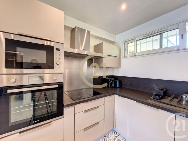 Appartement F2 &agrave; louer - 2 pi&egrave;ces - 45,34 m2 - Cannes La Bocca - 06 - PROVENCE-ALPES-COTE-D-AZUR