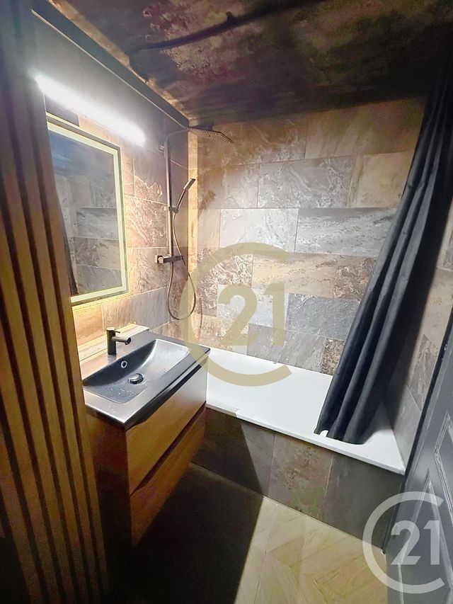 Appartement T2 &agrave; vendre - 2 pi&egrave;ces - 28,88 m2 - Cannes La Bocca - 06 - PROVENCE-ALPES-COTE-D-AZUR