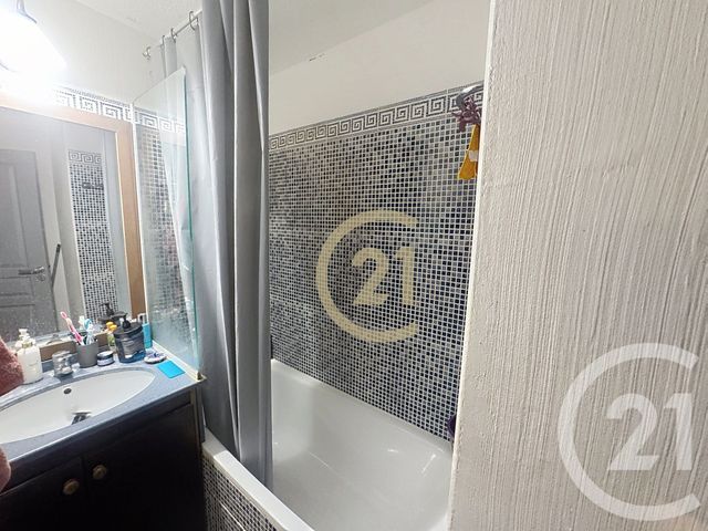 Appartement T2 &agrave; vendre - 2 pi&egrave;ces - 21,50 m2 - Cannes La Bocca - 06 - PROVENCE-ALPES-COTE-D-AZUR