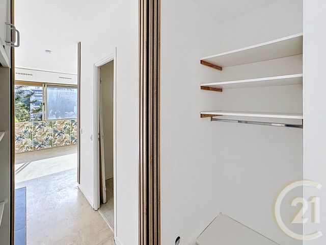 Appartement F1 &agrave; vendre - 1 pi&egrave;ce - 23 m2 - Cannes La Bocca - 06 - PROVENCE-ALPES-COTE-D-AZUR