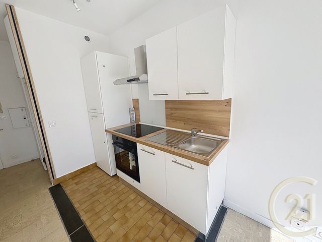 Appartement F1 &agrave; vendre - 1 pi&egrave;ce - 23 m2 - Cannes La Bocca - 06 - PROVENCE-ALPES-COTE-D-AZUR