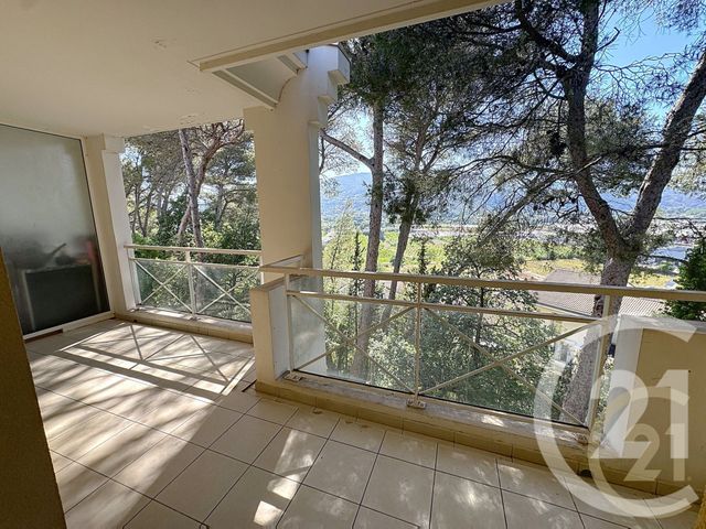 Appartement F3 &agrave; vendre - 3 pi&egrave;ces - 64 m2 - Cannes La Bocca - 06 - PROVENCE-ALPES-COTE-D-AZUR