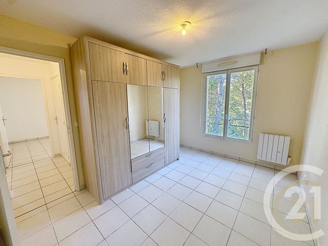 Appartement F3 &agrave; vendre - 3 pi&egrave;ces - 64 m2 - Cannes La Bocca - 06 - PROVENCE-ALPES-COTE-D-AZUR