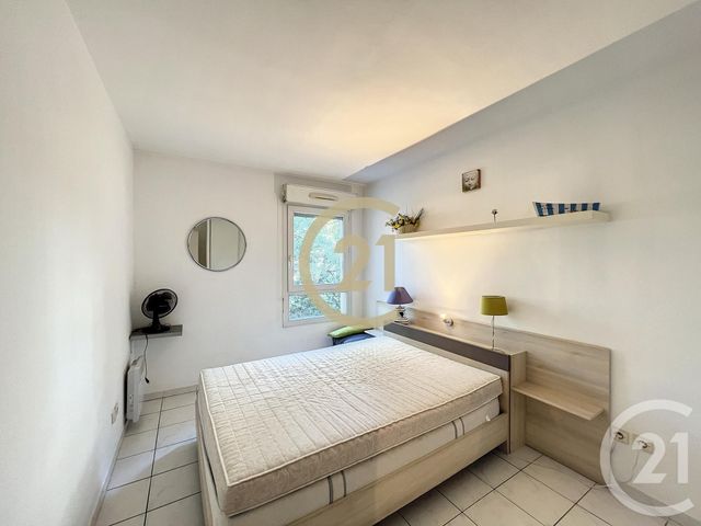 Appartement F2 &agrave; louer - 2 pi&egrave;ces - 45,80 m2 - Cannes La Bocca - 06 - PROVENCE-ALPES-COTE-D-AZUR