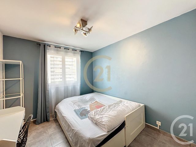 Appartement Studio &agrave; louer - 4 pi&egrave;ces - 68,11 m2 - Cannes La Bocca - 06 - PROVENCE-ALPES-COTE-D-AZUR
