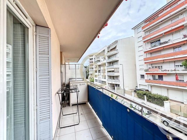 Appartement Studio &agrave; louer - 4 pi&egrave;ces - 68,11 m2 - Cannes La Bocca - 06 - PROVENCE-ALPES-COTE-D-AZUR