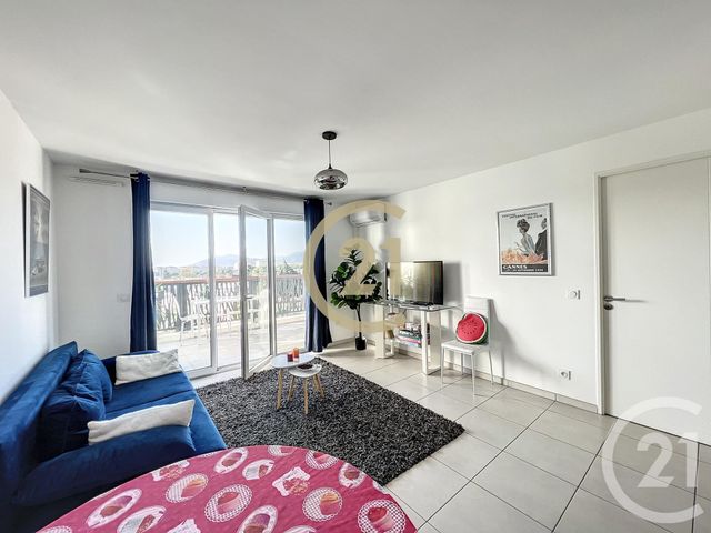 Appartement F2 &agrave; louer - 2 pi&egrave;ces - 44,51 m2 - Cannes La Bocca - 06 - PROVENCE-ALPES-COTE-D-AZUR