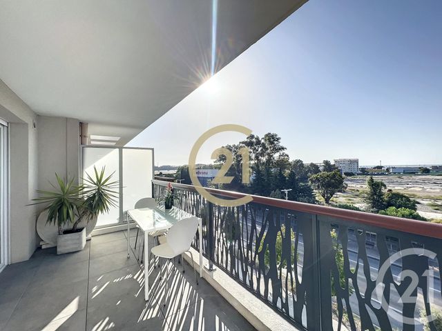 Appartement F2 &agrave; louer - 2 pi&egrave;ces - 44,51 m2 - Cannes La Bocca - 06 - PROVENCE-ALPES-COTE-D-AZUR