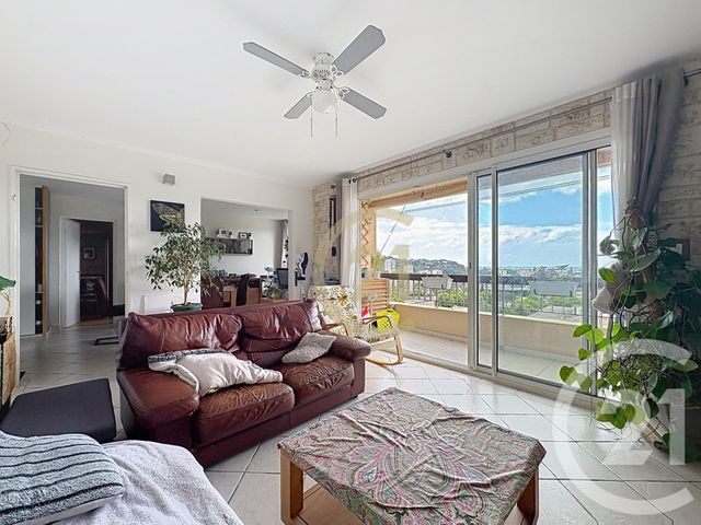 Appartement F5 &agrave; vendre - 5 pi&egrave;ces - 93,82 m2 - Cannes La Bocca - 06 - PROVENCE-ALPES-COTE-D-AZUR