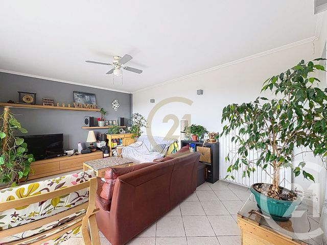 Appartement F5 &agrave; vendre - 5 pi&egrave;ces - 93,82 m2 - Cannes La Bocca - 06 - PROVENCE-ALPES-COTE-D-AZUR