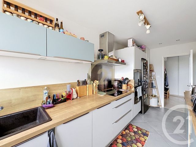 Appartement F5 &agrave; vendre - 5 pi&egrave;ces - 93,82 m2 - Cannes La Bocca - 06 - PROVENCE-ALPES-COTE-D-AZUR