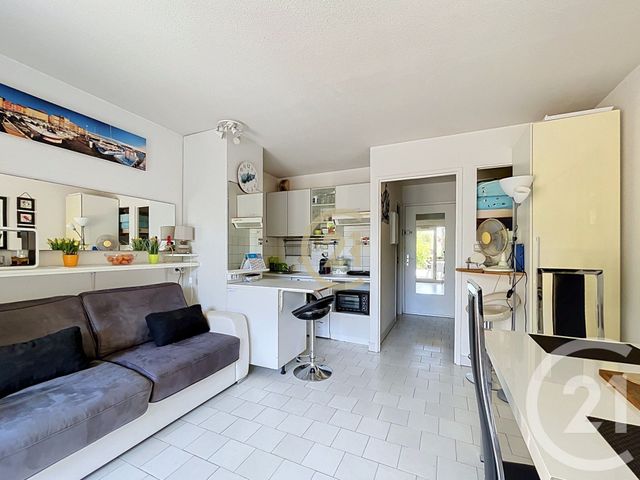 Appartement Studio &agrave; vendre - 1 pi&egrave;ce - 22,85 m2 - Cannes La Bocca - 06 - PROVENCE-ALPES-COTE-D-AZUR