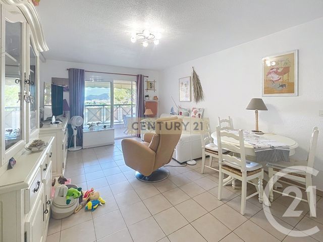 Appartement F3 &agrave; vendre - 3 pi&egrave;ces - 65,25 m2 - Cannes La Bocca - 06 - PROVENCE-ALPES-COTE-D-AZUR