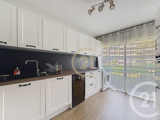 Appartement F3 &agrave; vendre - 3 pi&egrave;ces - 70,44 m2 - Cannes La Bocca - 06 - PROVENCE-ALPES-COTE-D-AZUR