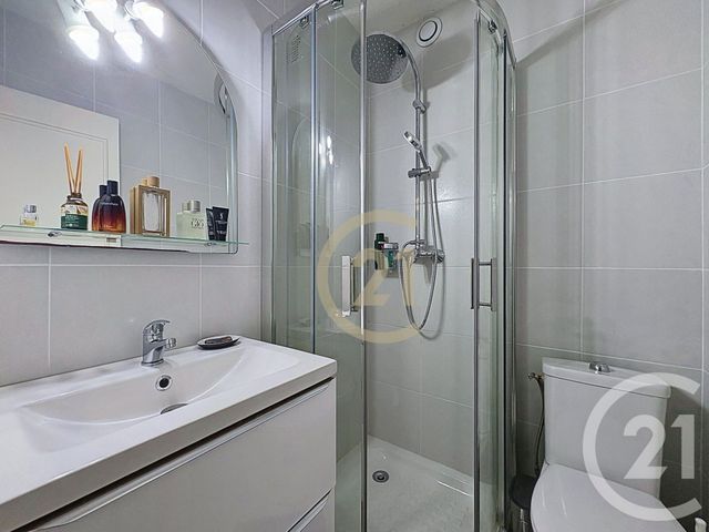 Appartement F3 &agrave; vendre - 3 pi&egrave;ces - 70,44 m2 - Cannes La Bocca - 06 - PROVENCE-ALPES-COTE-D-AZUR