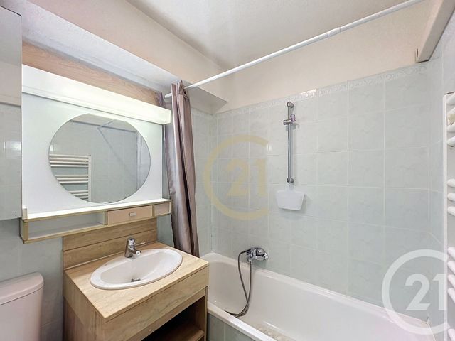 Appartement T2 &agrave; louer - 2 pi&egrave;ces - 34,04 m2 - Mandelieu La Napoule - 06 - PROVENCE-ALPES-COTE-D-AZUR