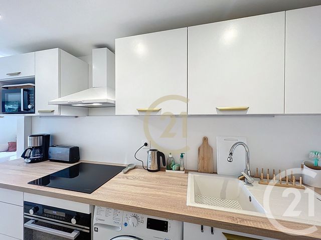 Appartement Studio &agrave; louer - 1 pi&egrave;ce - 30,76 m2 - Cannes - 06 - PROVENCE-ALPES-COTE-D-AZUR