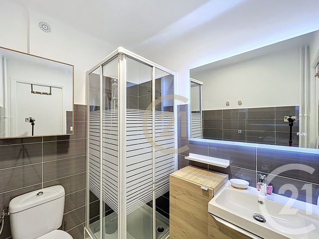 Appartement Studio &agrave; louer - 1 pi&egrave;ce - 30,76 m2 - Cannes - 06 - PROVENCE-ALPES-COTE-D-AZUR
