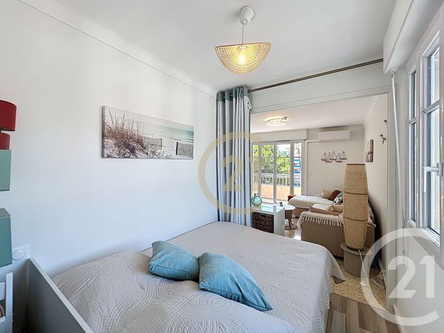 Appartement Studio &agrave; louer - 1 pi&egrave;ce - 30,76 m2 - Cannes - 06 - PROVENCE-ALPES-COTE-D-AZUR