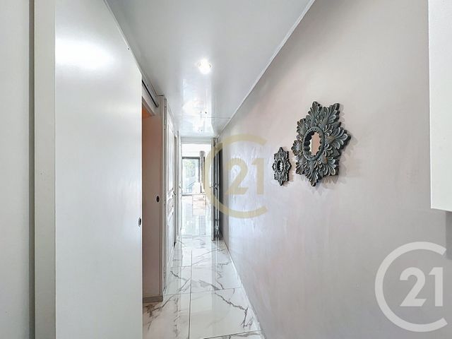 Appartement T2 &agrave; vendre - 2 pi&egrave;ces - 29,60 m2 - Cannes La Bocca - 06 - PROVENCE-ALPES-COTE-D-AZUR