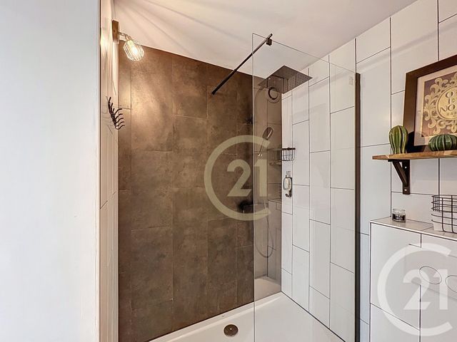 Appartement T2 &agrave; vendre - 2 pi&egrave;ces - 29,60 m2 - Cannes La Bocca - 06 - PROVENCE-ALPES-COTE-D-AZUR