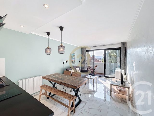 Appartement T2 &agrave; vendre - 2 pi&egrave;ces - 29,60 m2 - Cannes La Bocca - 06 - PROVENCE-ALPES-COTE-D-AZUR