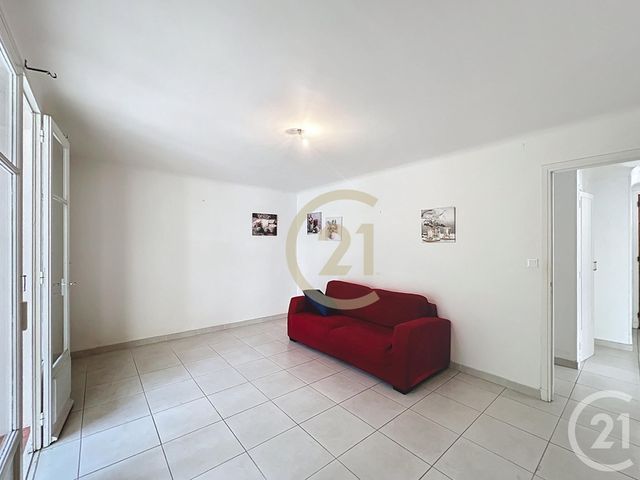 Appartement F3 &agrave; louer - 3 pi&egrave;ces - 62,04 m2 - Cannes La Bocca - 06 - PROVENCE-ALPES-COTE-D-AZUR