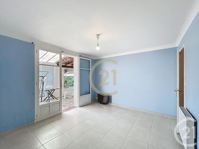 Appartement F3 &agrave; louer - 3 pi&egrave;ces - 62,04 m2 - Cannes La Bocca - 06 - PROVENCE-ALPES-COTE-D-AZUR