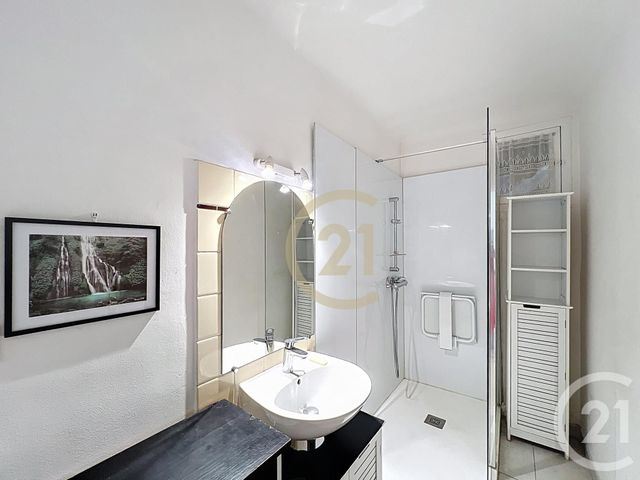 Appartement F3 &agrave; louer - 3 pi&egrave;ces - 62,04 m2 - Cannes La Bocca - 06 - PROVENCE-ALPES-COTE-D-AZUR