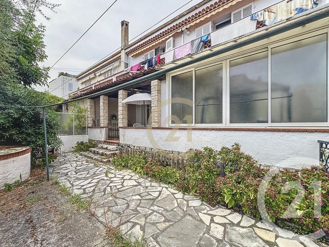 Appartement F3 &agrave; louer - 3 pi&egrave;ces - 62,04 m2 - Cannes La Bocca - 06 - PROVENCE-ALPES-COTE-D-AZUR