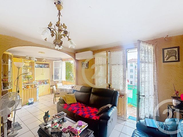 Appartement T4 &agrave; vendre - 4 pi&egrave;ces - 60,81 m2 - Cannes La Bocca - 06 - PROVENCE-ALPES-COTE-D-AZUR