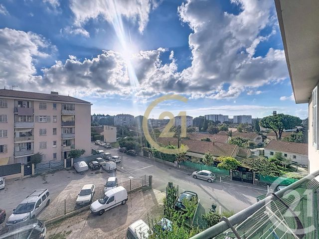 Appartement T4 &agrave; vendre - 4 pi&egrave;ces - 60,81 m2 - Cannes La Bocca - 06 - PROVENCE-ALPES-COTE-D-AZUR