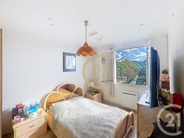 Appartement T4 &agrave; vendre - 4 pi&egrave;ces - 60,81 m2 - Cannes La Bocca - 06 - PROVENCE-ALPES-COTE-D-AZUR
