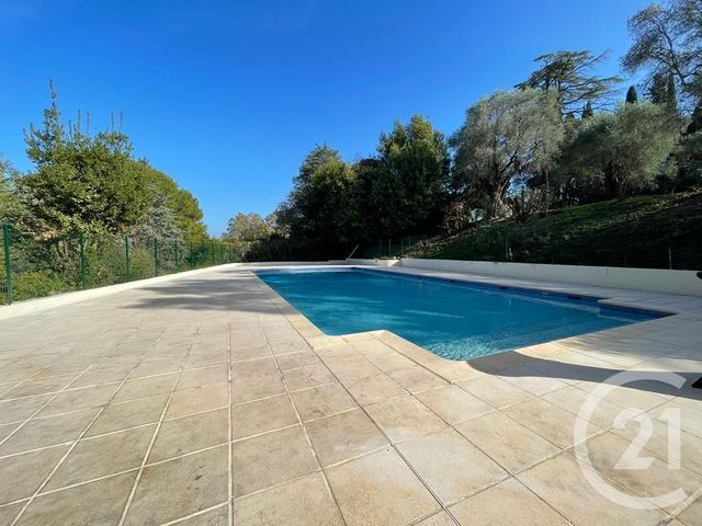 Appartement Studio Cabine &agrave; louer - 1 pi&egrave;ce - 31,32 m2 - Cannes La Bocca - 06 - PROVENCE-ALPES-COTE-D-AZUR