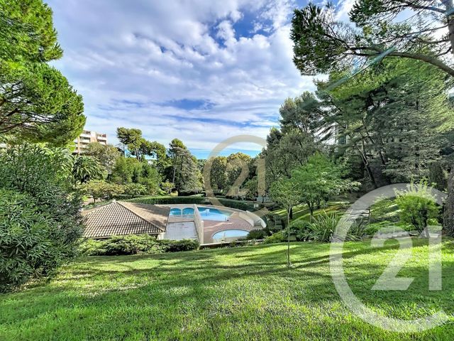 Appartement F3 &agrave; vendre - 3 pi&egrave;ces - 75,36 m2 - Cannes - 06 - PROVENCE-ALPES-COTE-D-AZUR
