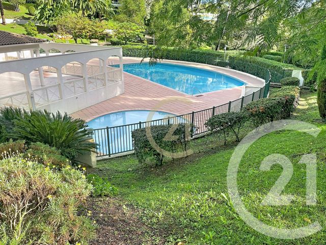 Appartement F3 &agrave; vendre - 3 pi&egrave;ces - 75,36 m2 - Cannes - 06 - PROVENCE-ALPES-COTE-D-AZUR