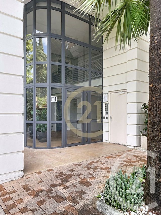 Appartement F3 &agrave; vendre - 3 pi&egrave;ces - 75,36 m2 - Cannes - 06 - PROVENCE-ALPES-COTE-D-AZUR