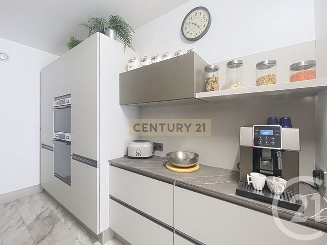 Appartement F3 &agrave; vendre - 3 pi&egrave;ces - 76,08 m2 - Cannes La Bocca - 06 - PROVENCE-ALPES-COTE-D-AZUR