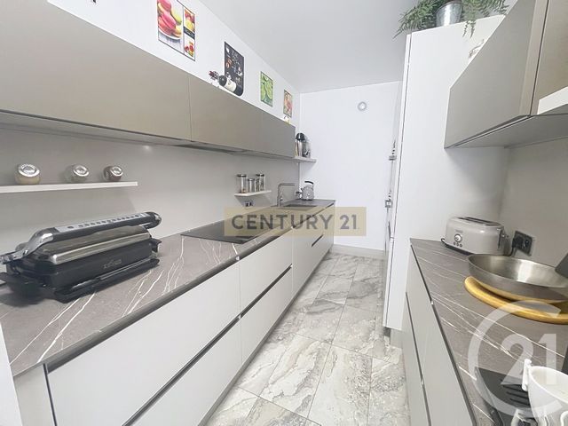 Appartement F3 &agrave; vendre - 3 pi&egrave;ces - 76,08 m2 - Cannes La Bocca - 06 - PROVENCE-ALPES-COTE-D-AZUR