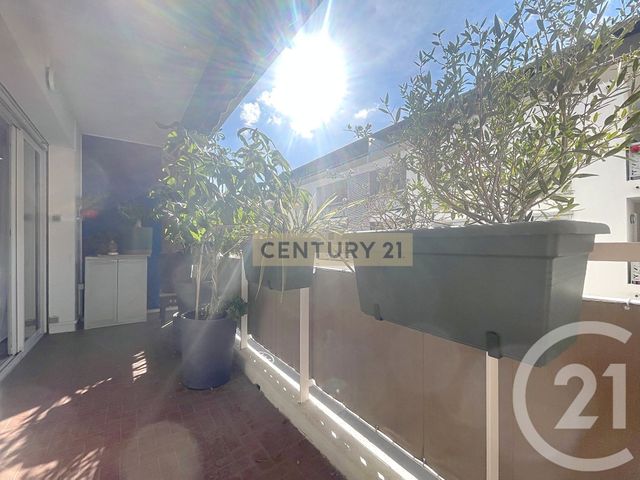 Appartement F3 &agrave; vendre - 3 pi&egrave;ces - 76,08 m2 - Cannes La Bocca - 06 - PROVENCE-ALPES-COTE-D-AZUR